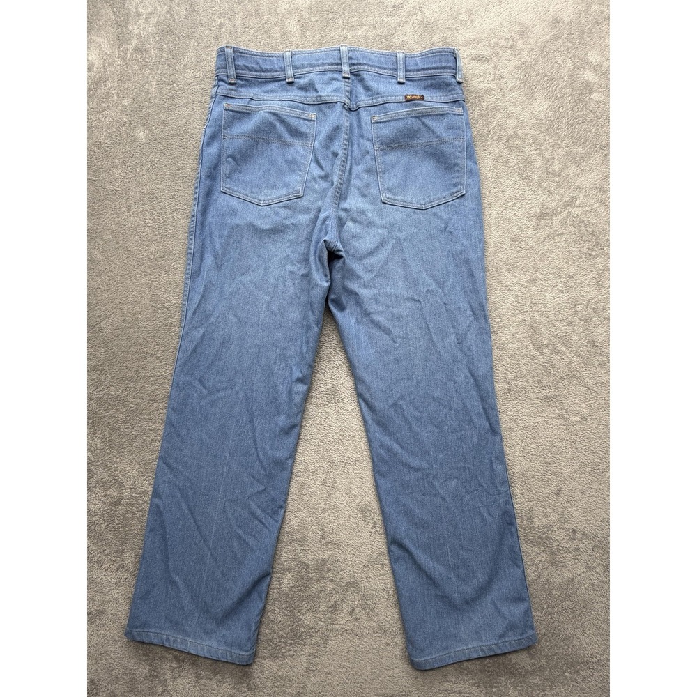 Wrangler Jeans Mens Measured 34x28 Light Wash Blue Straight Leg Classic Fits USA